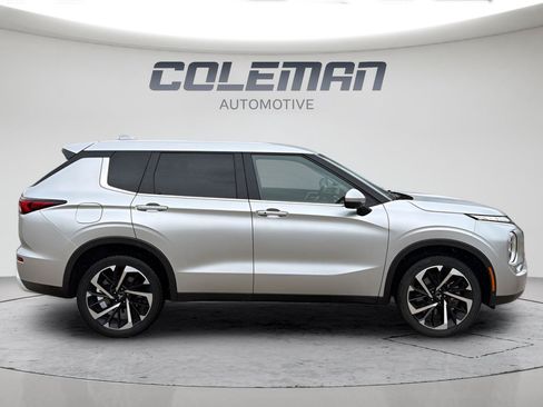 Used 2024 Mitsubishi Outlander SE FWD image 6