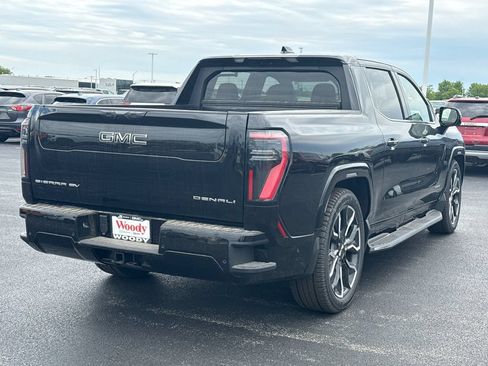 New 2025 GMC Sierra EV Denali AWD/4WD image 10