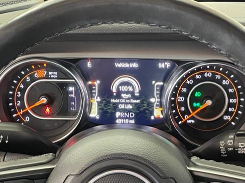 Used 2022 Jeep Wrangler Sport image 22