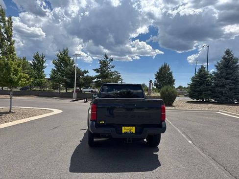 Used 2025 Toyota Tacoma TRD Off-Road w/ TRD Off Road Upgrade Package AWD/4WD image 4