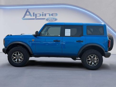 Used 2025 Ford Bronco Badlands AWD/4WD image 3