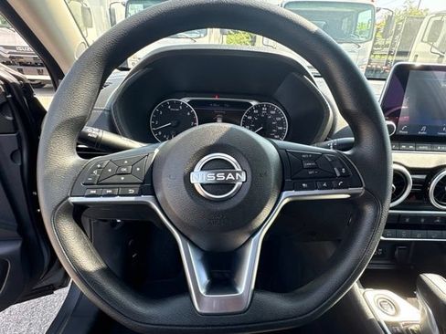 Used 2025 Nissan Sentra SV FWD image 12