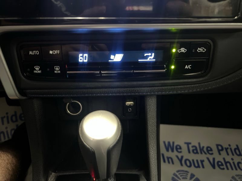 Used 2019 Toyota Corolla SE FWD image 26