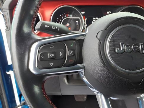 Used 2021 Jeep Wrangler Unlimited Rubicon w/ Xtreme Recon 35" Tire Package image 16