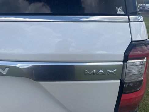 Used 2018 Ford Expedition Max Platinum RWD image 20