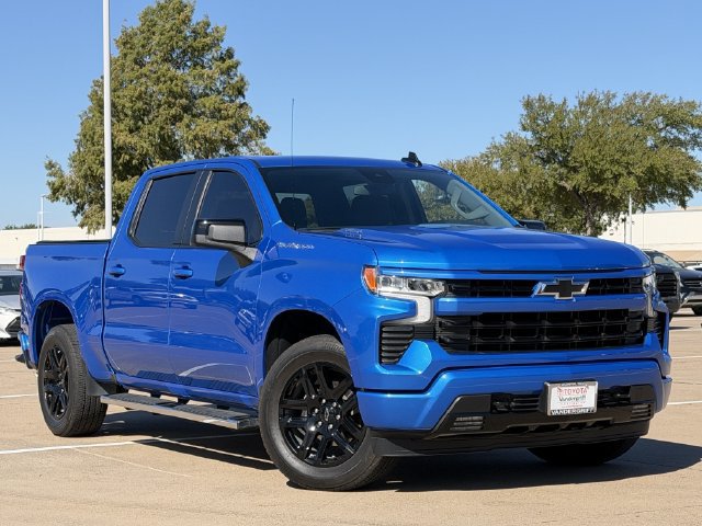 Used 2025 Chevrolet Silverado 1500 RST RWD image 2