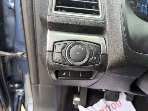 Used 2018 Ford Explorer XLT w/ Equipment Group 202A image 14