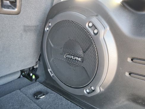 New 2025 Jeep Wrangler Unlimited Rubicon w/ Convenience Group image 32