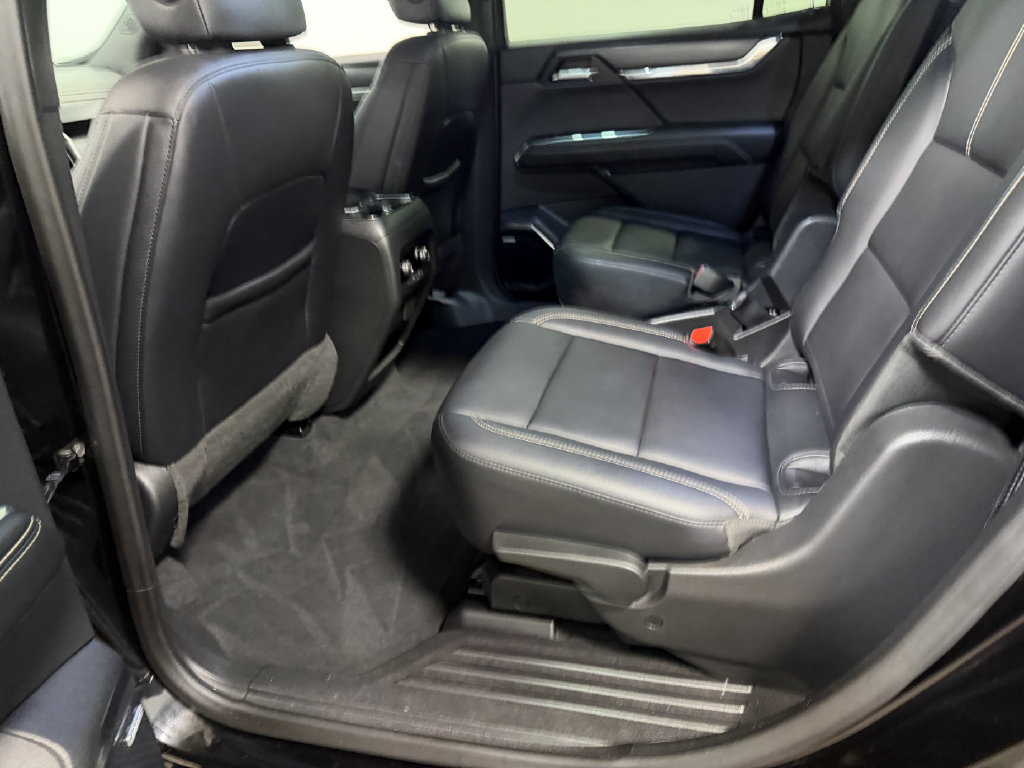 Used 2024 GMC Acadia Elevation AWD/4WD image 47
