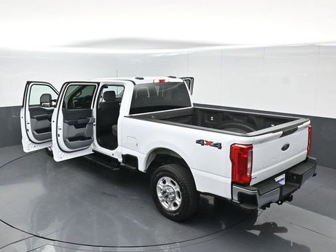 Used 2025 Ford F350 XLT image 58