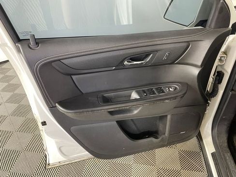 Used 2013 GMC Acadia SLT AWD/4WD image 11