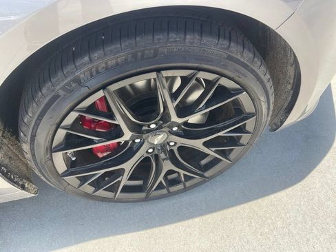 Used 2025 Genesis G70 2.5T RWD image 10