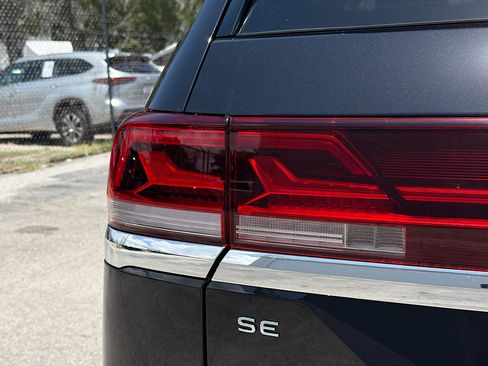 New 2026 Volkswagen Atlas SE FWD image 10