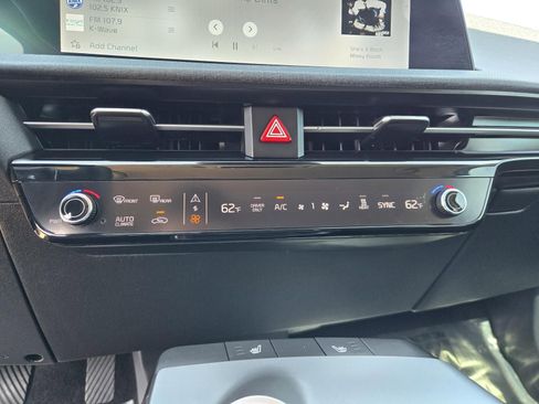 Used 2024 Kia EV6 Light RWD image 13