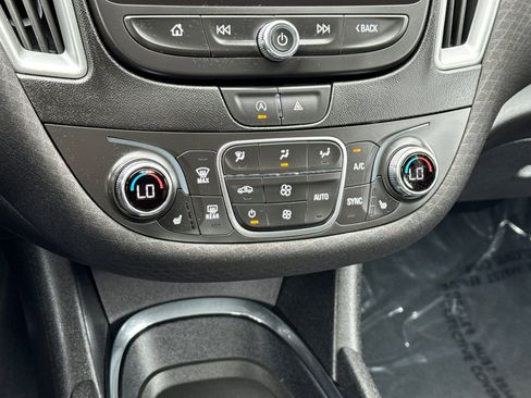 Used 2023 Chevrolet Malibu LT w/ Driver Confidence Package FWD image 18