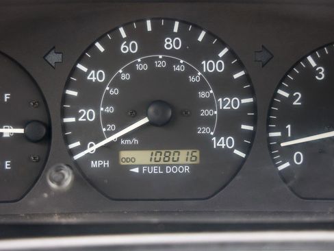 Used 2000 Toyota Camry CE FWD image 36