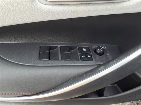 Certified 2023 Toyota Corolla SE image 7