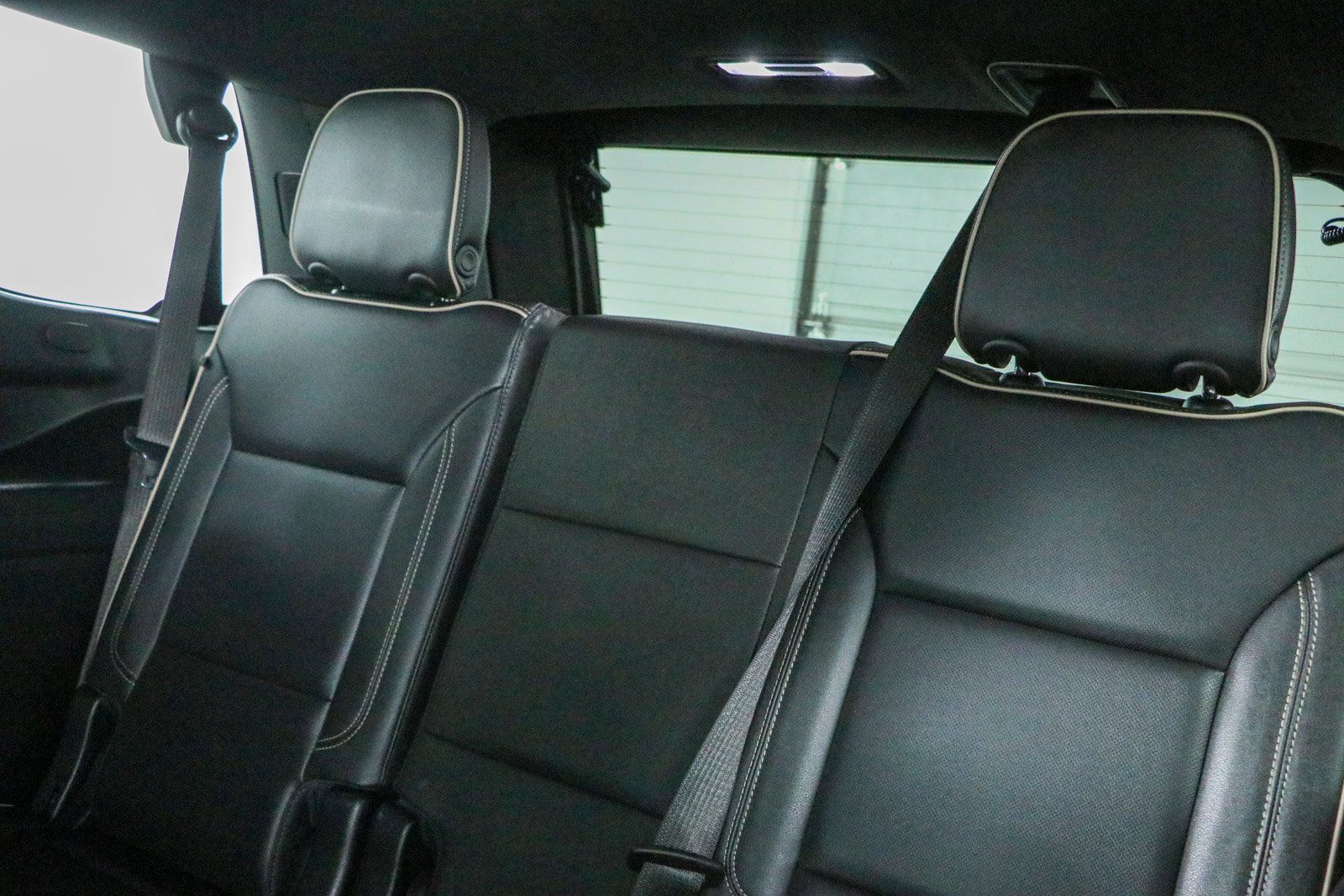 Used 2022 GMC Yukon SLT w/ SLT Premium Package RWD image 29