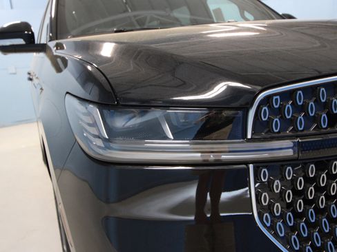 New 2026 Lincoln Navigator Reserve AWD/4WD image 37