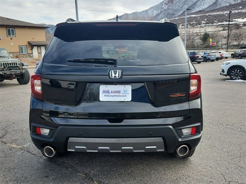 Used 2023 Honda Passport TrailSport image 4