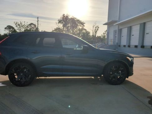 Used 2024 Volvo XC60 B5 Ultimate w/ Protection Package Premier image 4