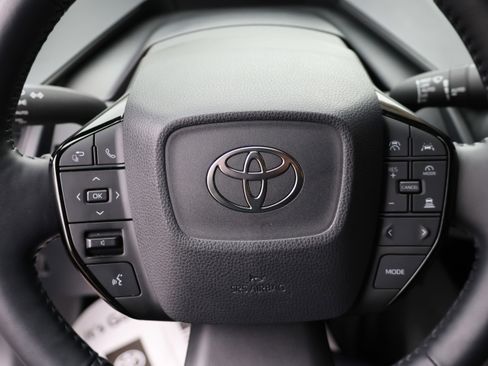 Used 2025 Toyota Prius AWD image 23