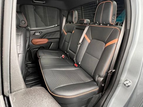 Used 2025 GMC Canyon AT4 w/ AT4 Premium Package image 20