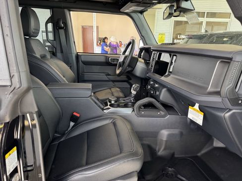 New 2025 Ford Bronco Badlands image 23