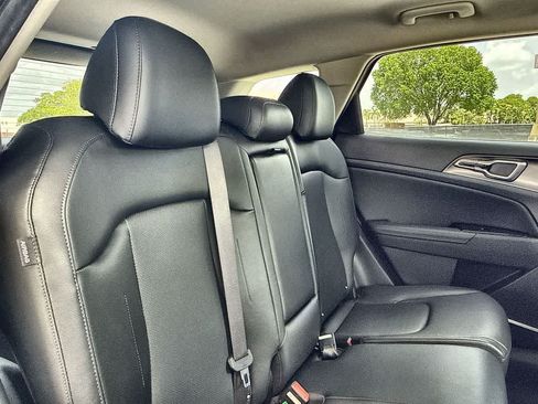 Used 2024 Kia Sportage EX FWD image 26