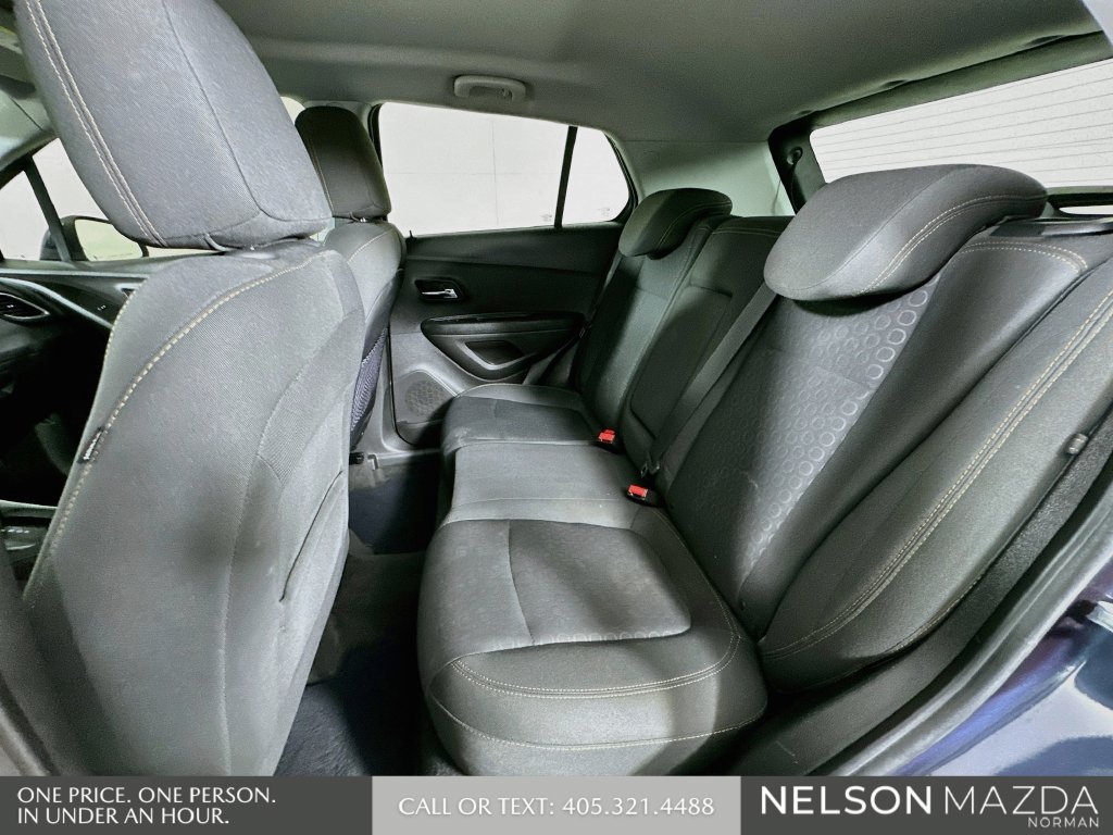 Used 2018 Chevrolet Trax LS w/ Fleet Convenience Package FWD image 21