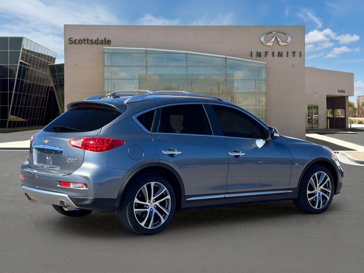 Used 2017 INFINITI QX50 2WD w/ Deluxe Touring Package image 5