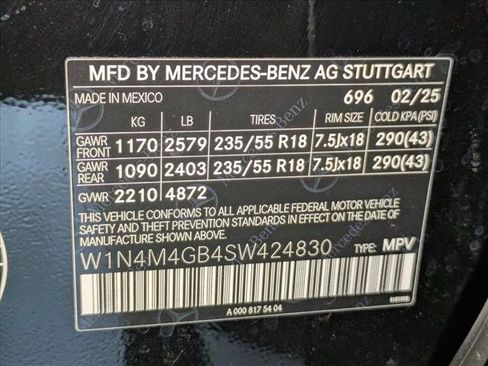 Certified 2025 Mercedes-Benz GLB 250 image 28