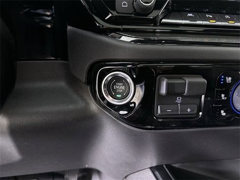 New 2026 Chevrolet Silverado 1500 ZR2 image 17