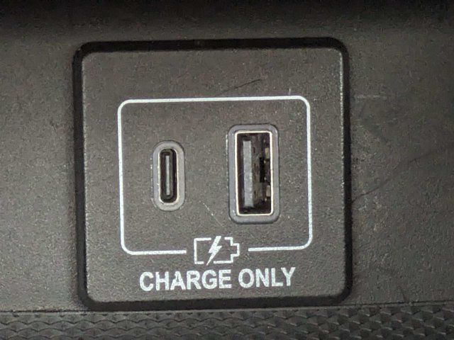 Used 2019 Nissan Pathfinder SL FWD image 25