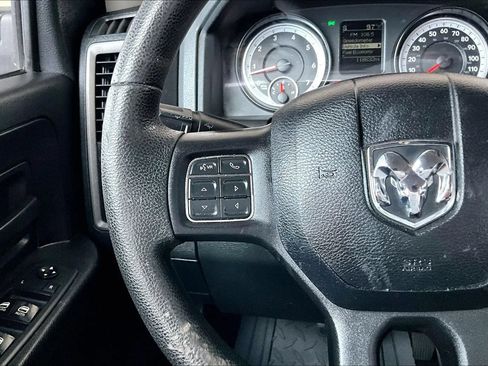 Used 2015 RAM 1500 Express RWD image 11
