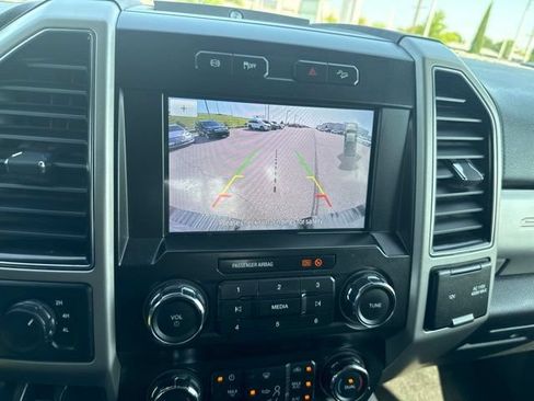 Used 2021 Ford F250 Lariat w/ Lariat Value Package AWD/4WD image 12