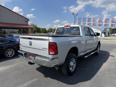 Used 2014 RAM 2500 SLT AWD/4WD image 4