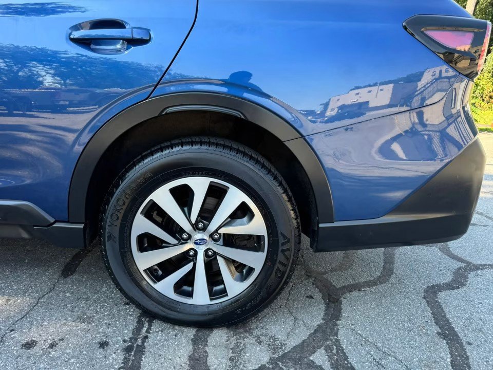 Used 2021 Subaru Outback Premium AWD/4WD image 10