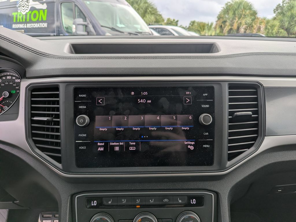 Used 2021 Volkswagen Atlas SE w/ Towing Package FWD image 22
