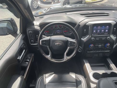 Used 2021 Chevrolet Silverado 1500 LT Trail Boss w/ Bed Protection Package AWD/4WD image 2