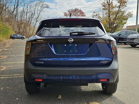 New 2026 Nissan Kicks SV w/ Cold Weather Package image 5