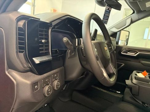 New 2026 Chevrolet Silverado 3500 LT AWD/4WD image 21