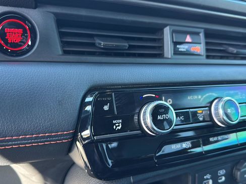 Used 2024 Honda Pilot TrailSport image 23