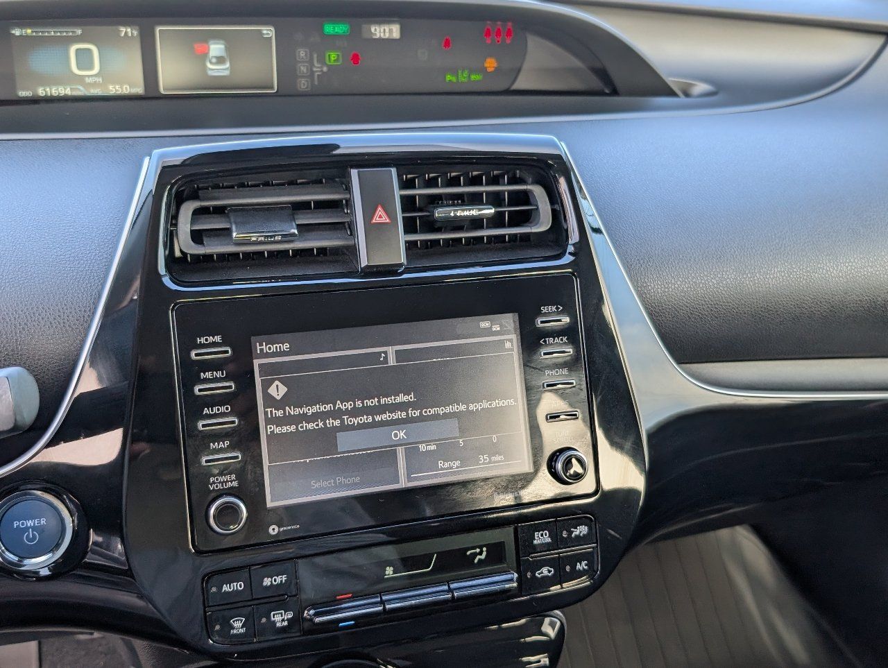 Used 2021 Toyota Prius LE FWD image 17