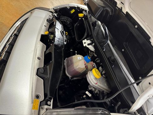 Used 2022 RAM ProMaster 2500 w/ Convenience Group image 57