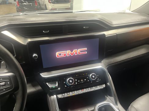 Used 2025 GMC Sierra 1500 Denali w/ Denali Reserve Package image 29