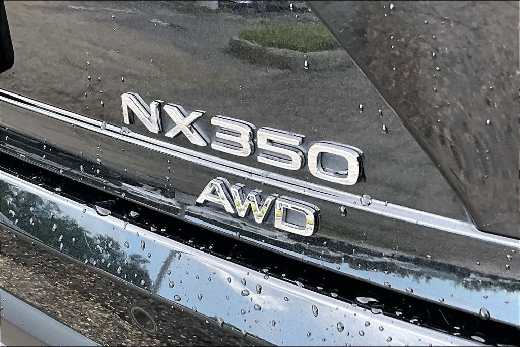 Used 2025 Lexus NX 350 AWD w/ Premium Package image 9