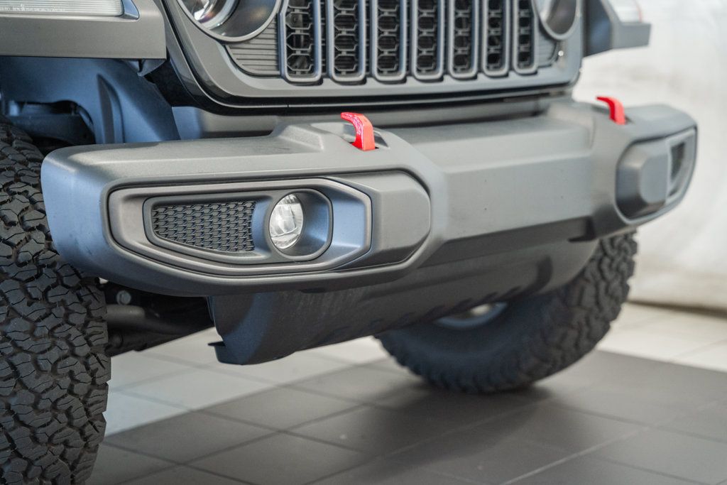 Used 2024 Jeep Wrangler Unlimited Rubicon w/ Technology Group AWD/4WD image 13