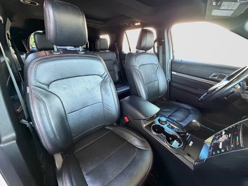 Used 2019 Ford Explorer Sport AWD/4WD image 23