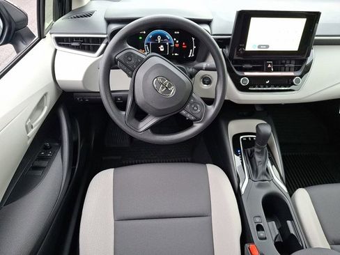 New 2026 Toyota Corolla LE image 9